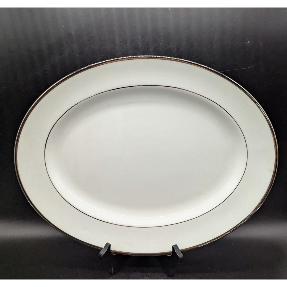Vintage Wedgwood Sterling Bone China 15.5" Oval‎ Serving Platter White Read